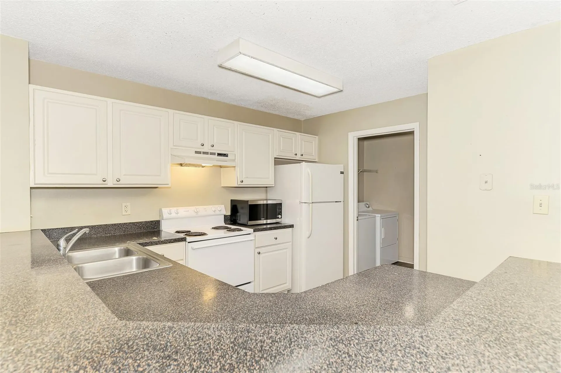4045 Crockers Lake Boulevard Sarasota FL 34238
