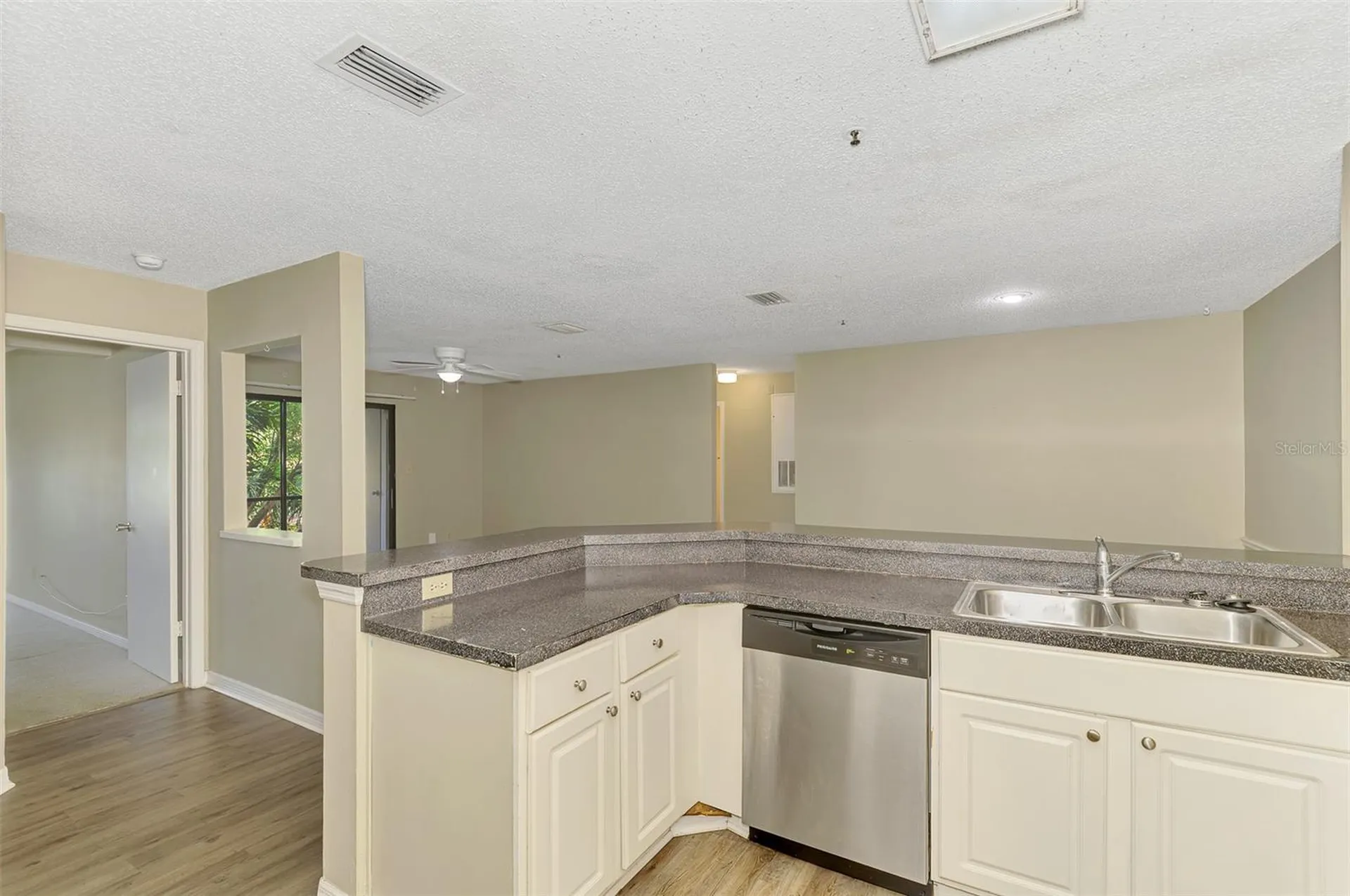 4045 Crockers Lake Boulevard Sarasota FL 34238