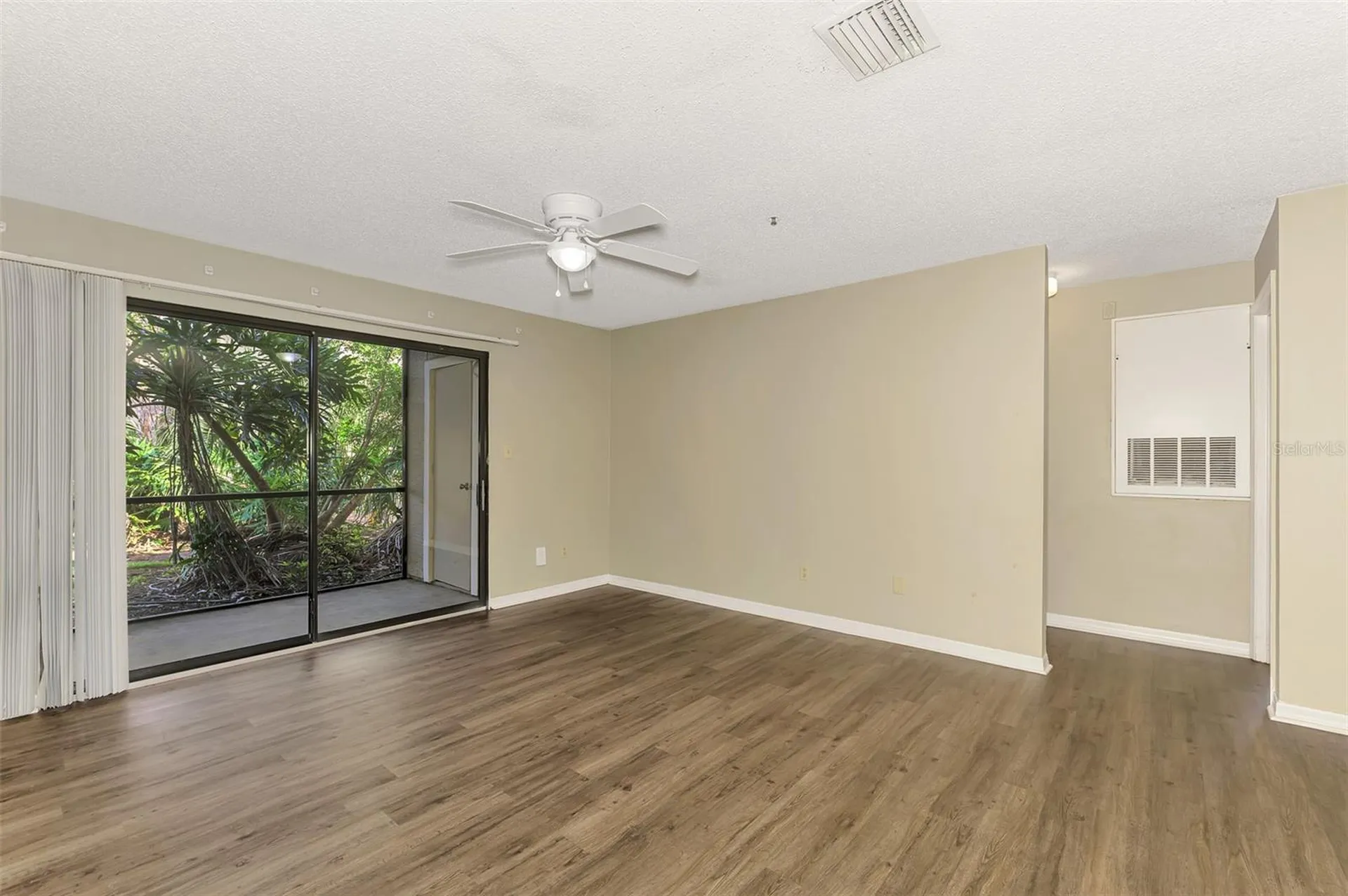 4045 Crockers Lake Boulevard Sarasota FL 34238