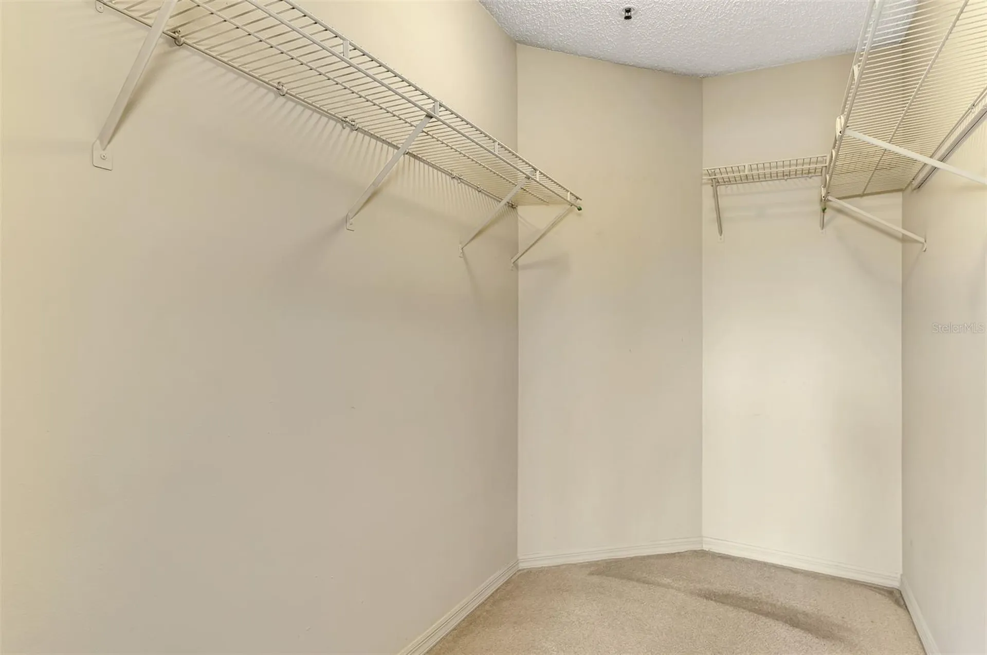 4045 Crockers Lake Boulevard Sarasota FL 34238