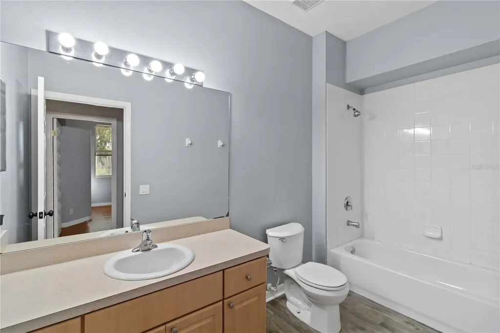 5214 60th Drive E Bradenton FL 34203