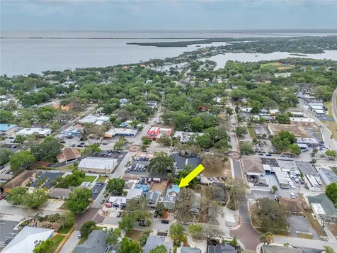 734 2nd Street N Safety Harbor FL 34695