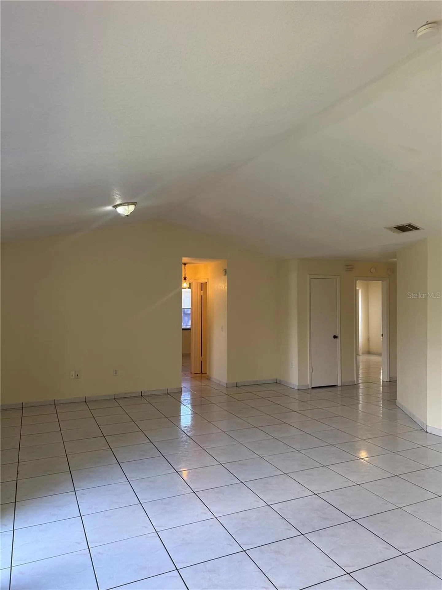 62 Dorset Drive Kissimmee FL 34758