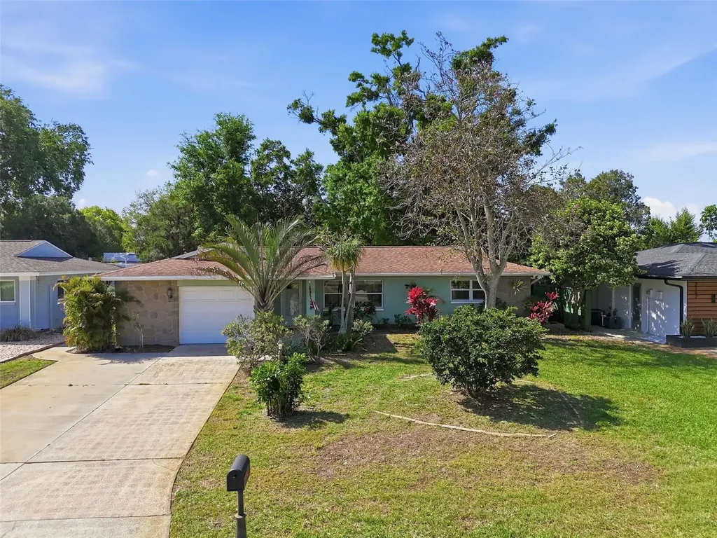 2171 Scotland Drive Clearwater FL 33763