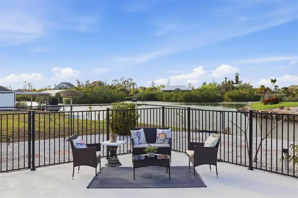 1014 Lee Street Englewood FL 34224