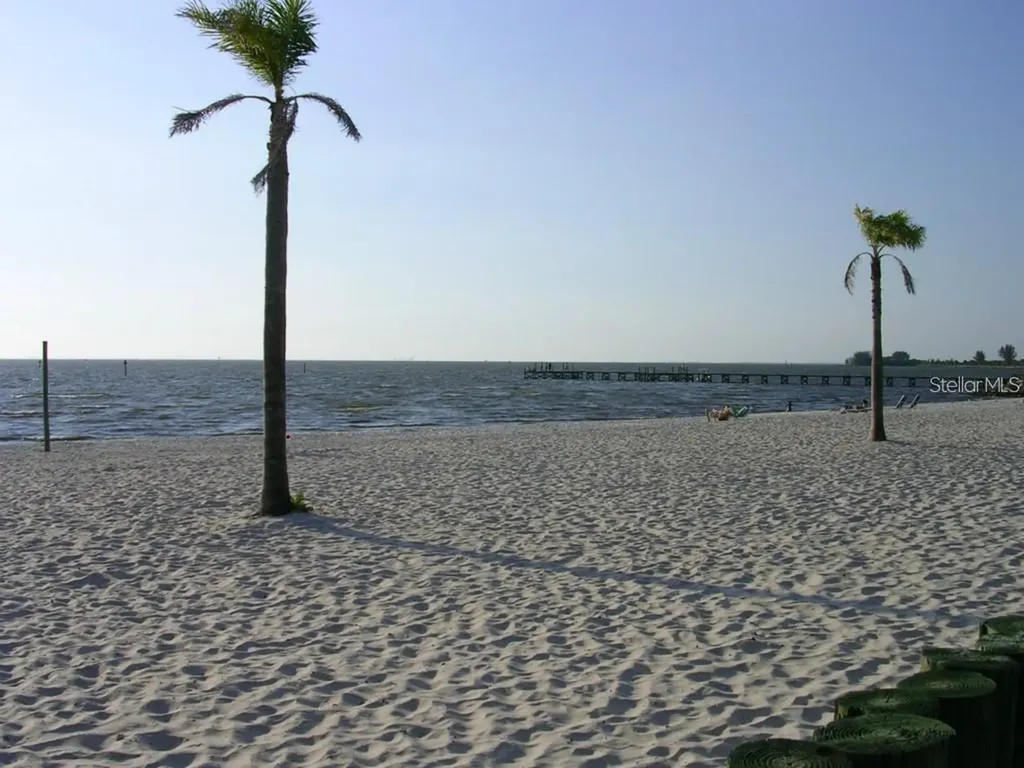 513 Bahia Beach Boulevard Ruskin FL 33570
