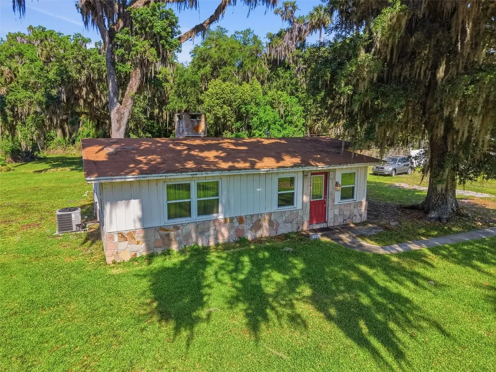 530 Stone Island Road Deltona FL 32725