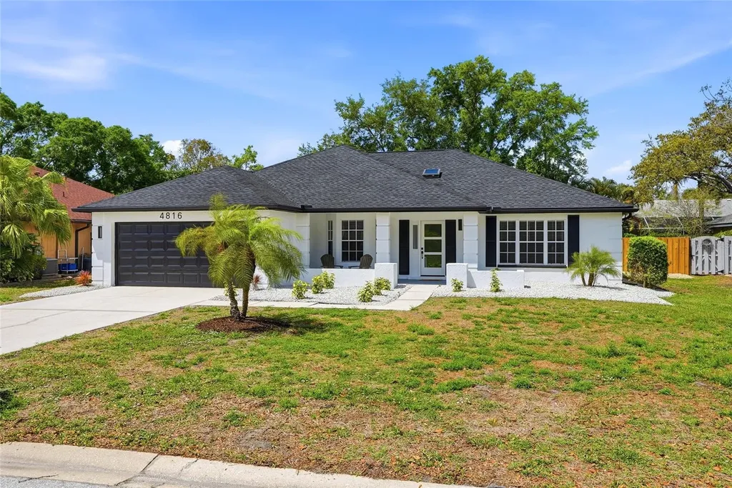 4816 79th Avenue Plaza E Sarasota FL 34243