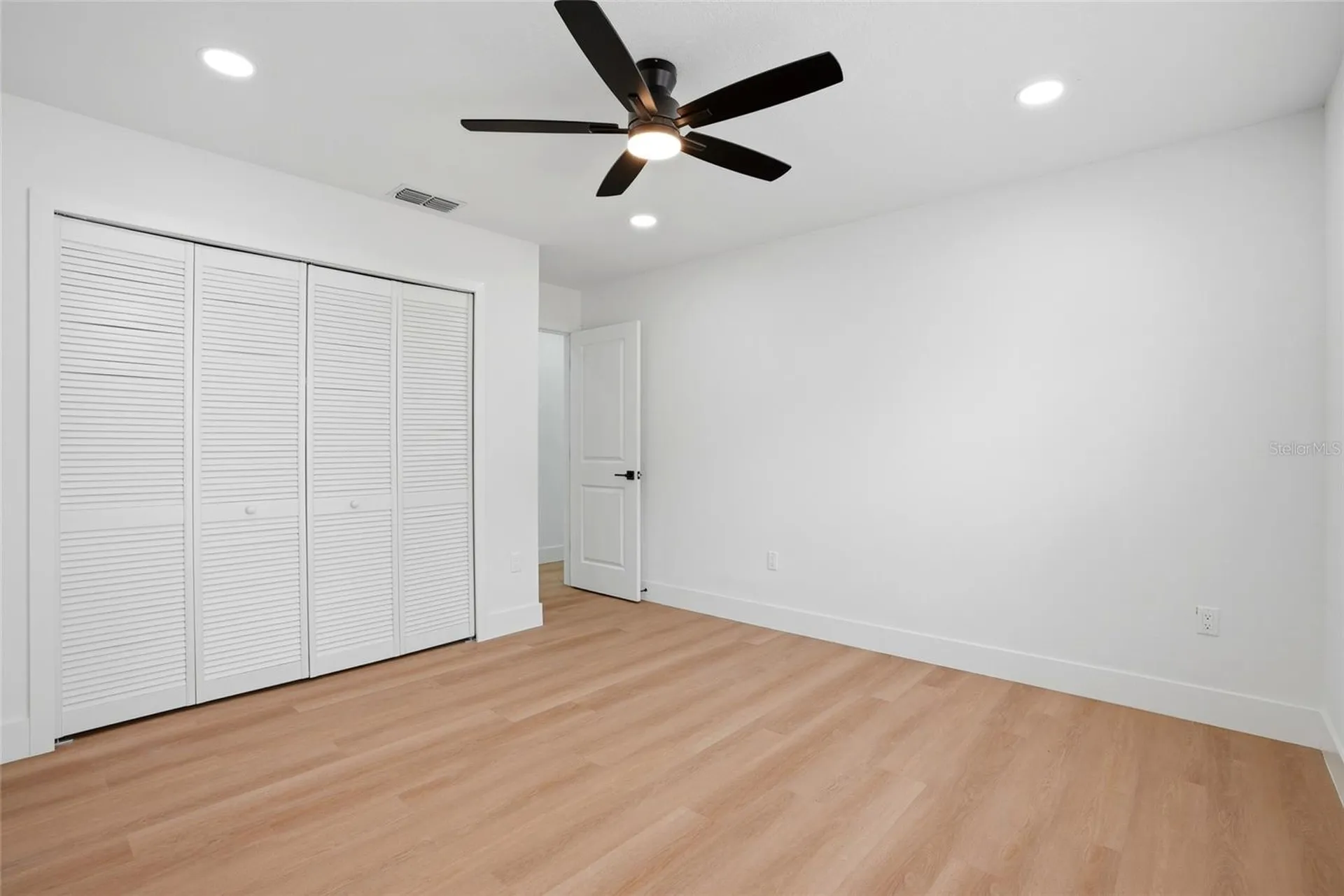 4816 79th Avenue Plaza E Sarasota FL 34243