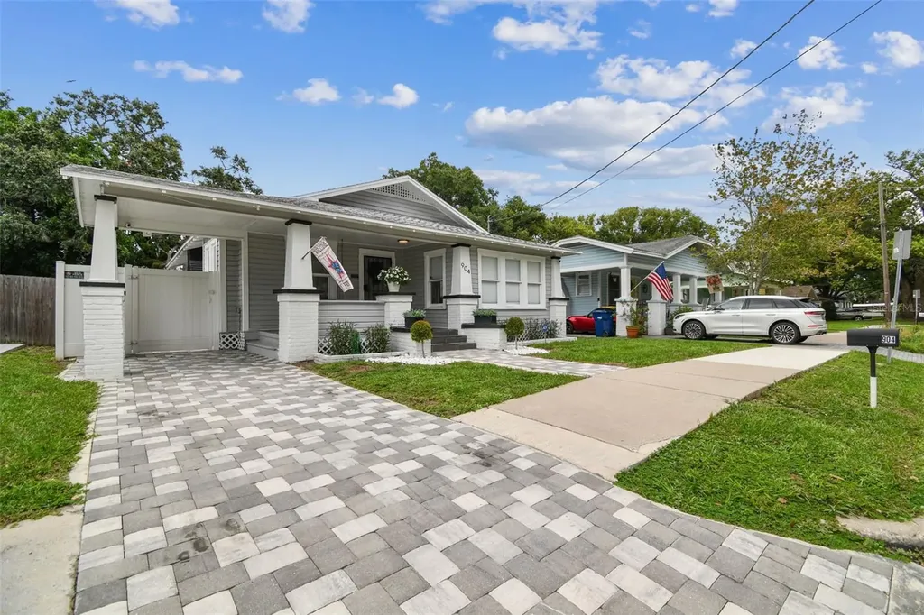 904 E Hamilton Avenue Tampa FL 33604