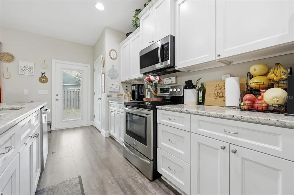 16612 NW 191st Way High Springs FL 32643