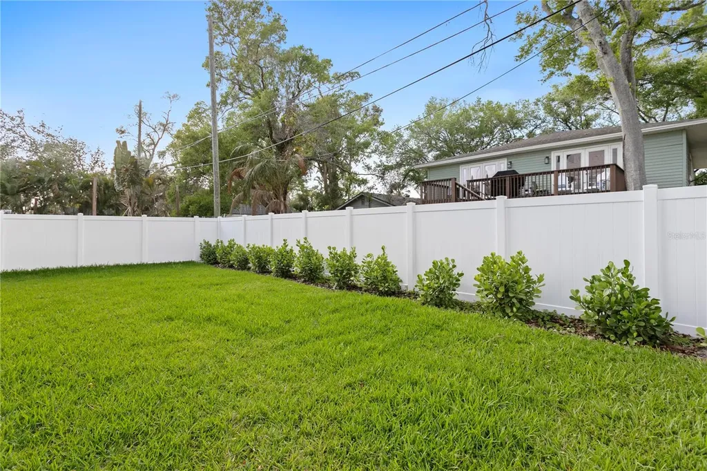 1851 Mississippi Avenue NE St Petersburg FL 33703