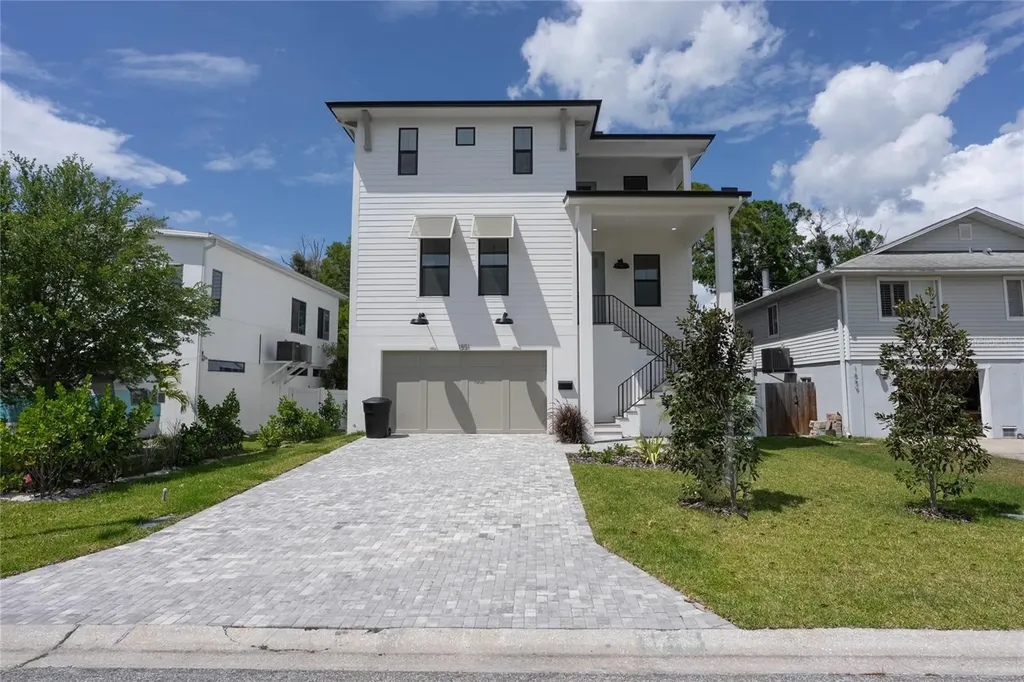 1851 Mississippi Avenue NE St Petersburg FL 33703