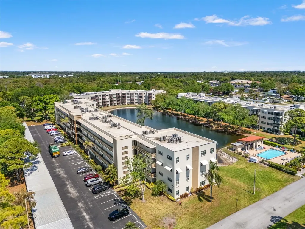 6070 80th Street N St Petersburg FL 33709