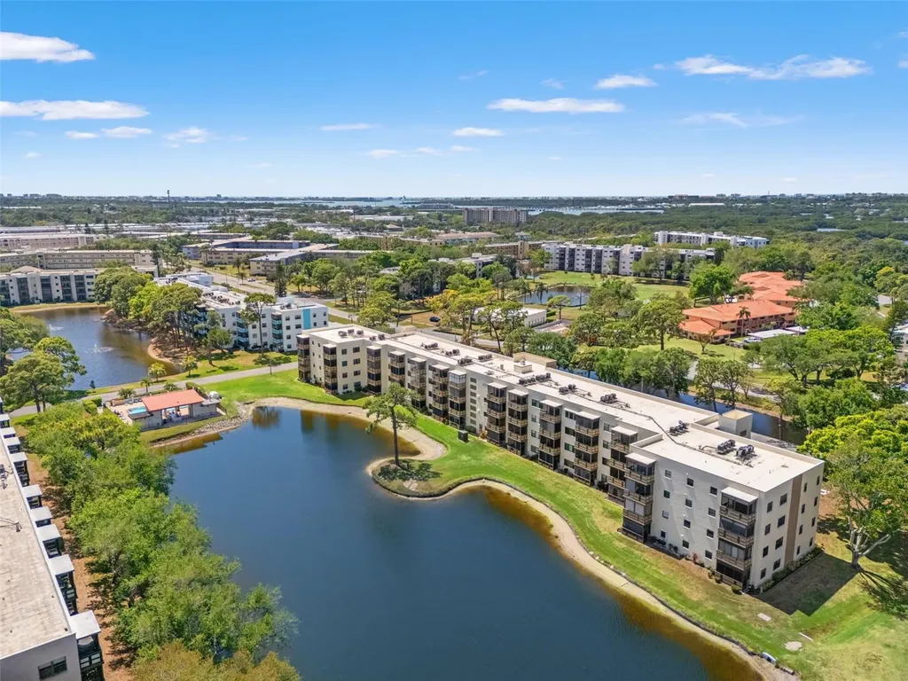 6070 80th Street N St Petersburg FL 33709