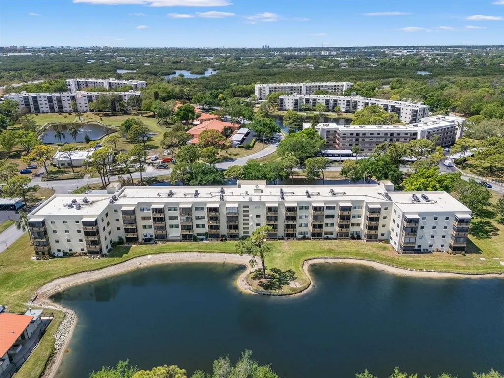 6070 80th Street N St Petersburg FL 33709