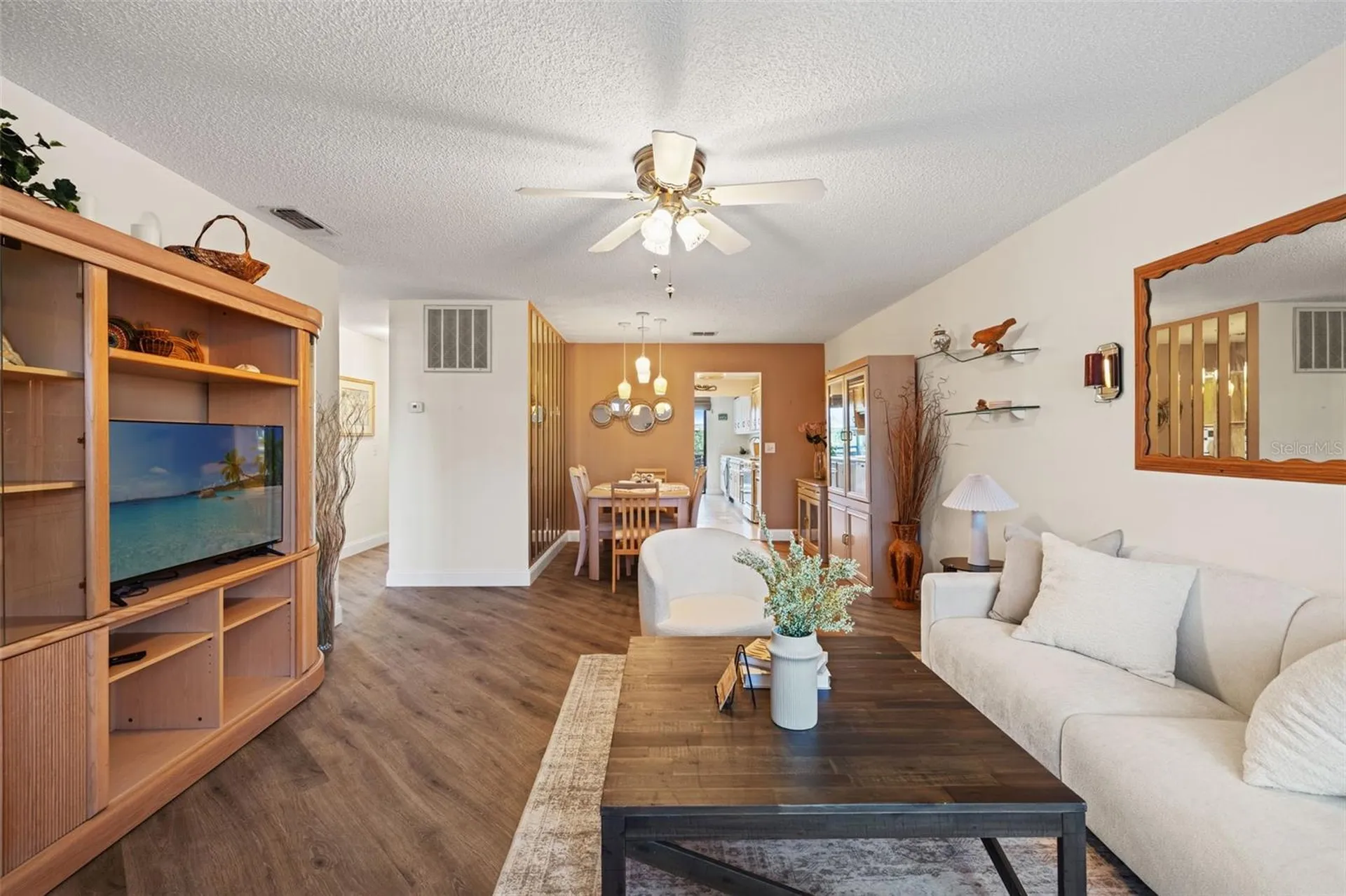 6070 80th Street N St Petersburg FL 33709