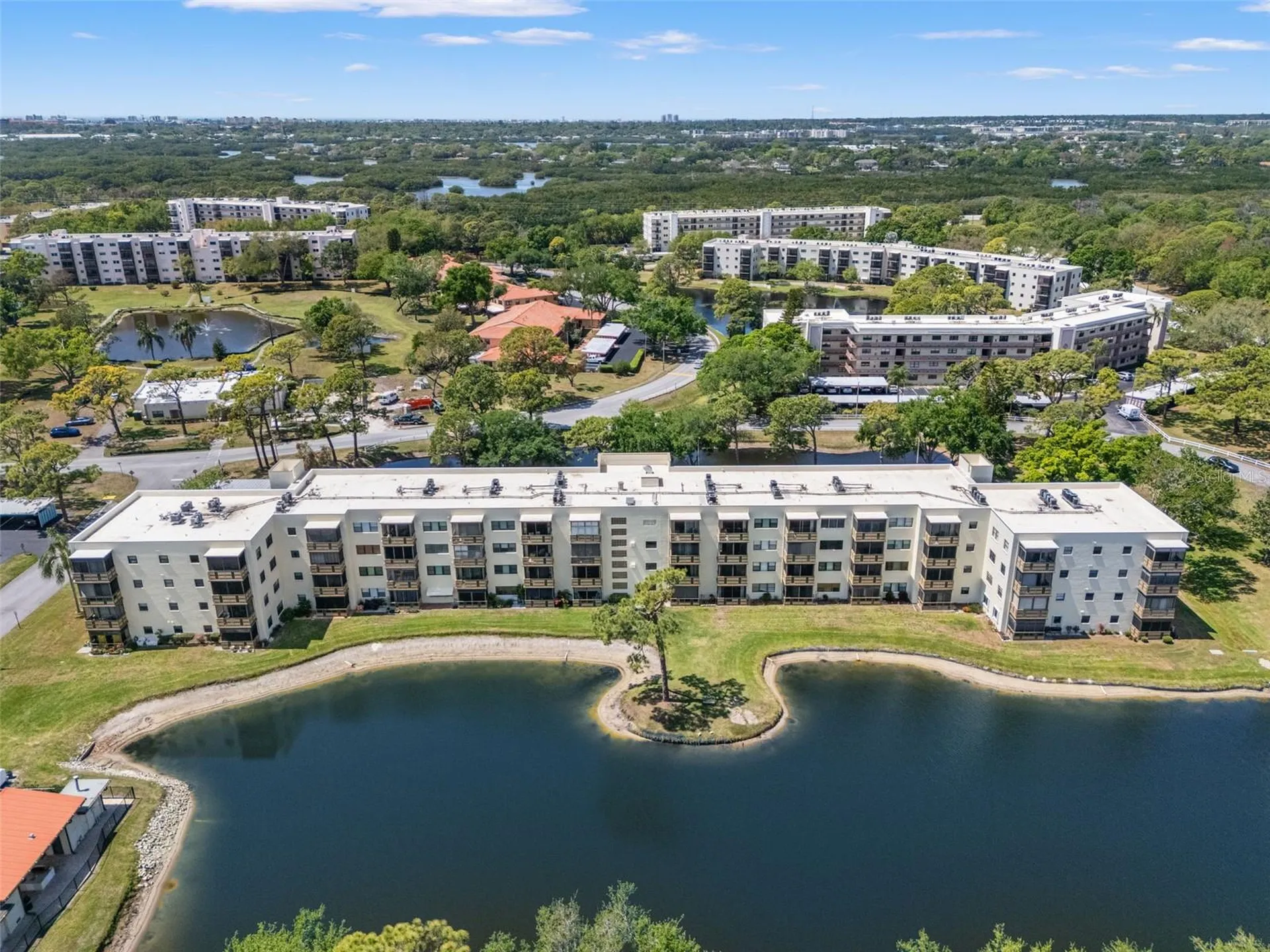 6070 80th Street N St Petersburg FL 33709