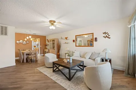 6070 80th Street N St Petersburg FL 33709