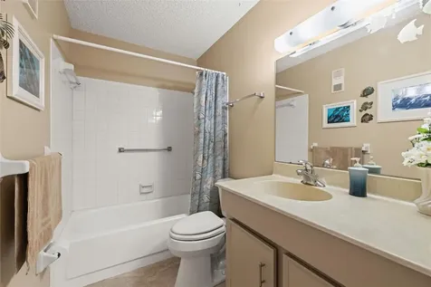 6070 80th Street N St Petersburg FL 33709