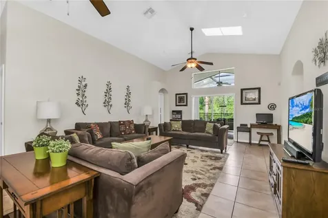 2551 Oneida Loop Kissimmee FL 34747