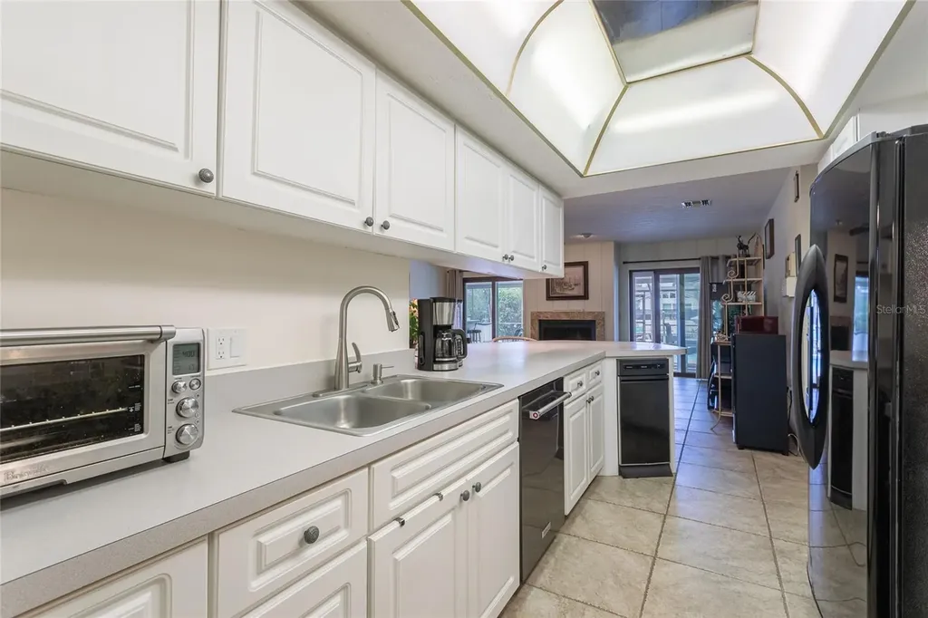 6104 Schooner Way Tampa FL 33615