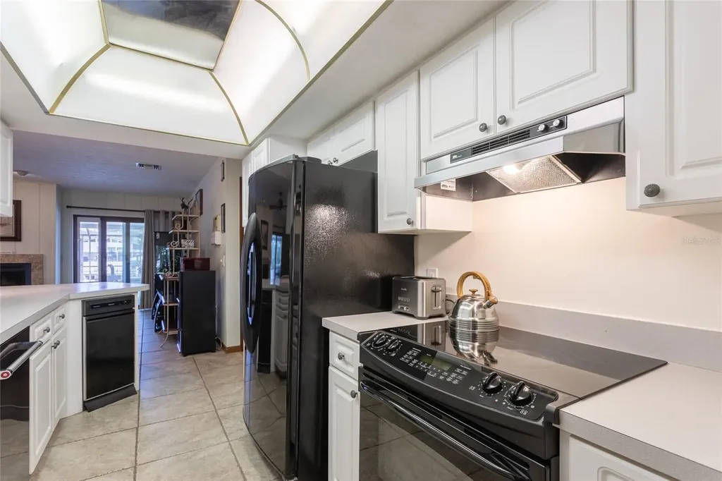 6104 Schooner Way Tampa FL 33615