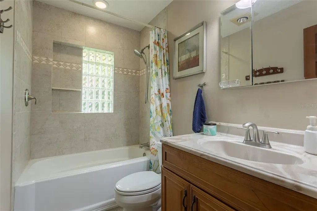 6104 Schooner Way Tampa FL 33615