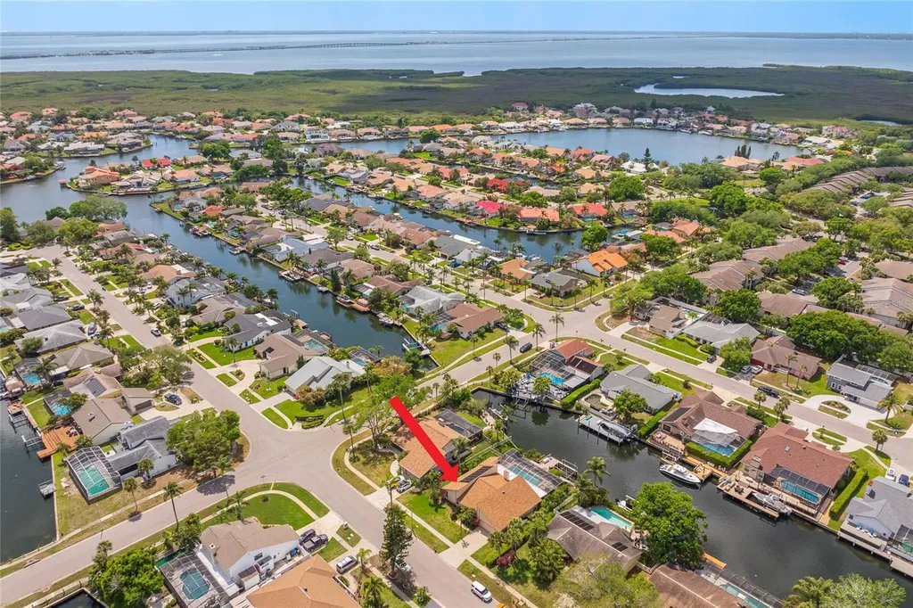 6104 Schooner Way Tampa FL 33615