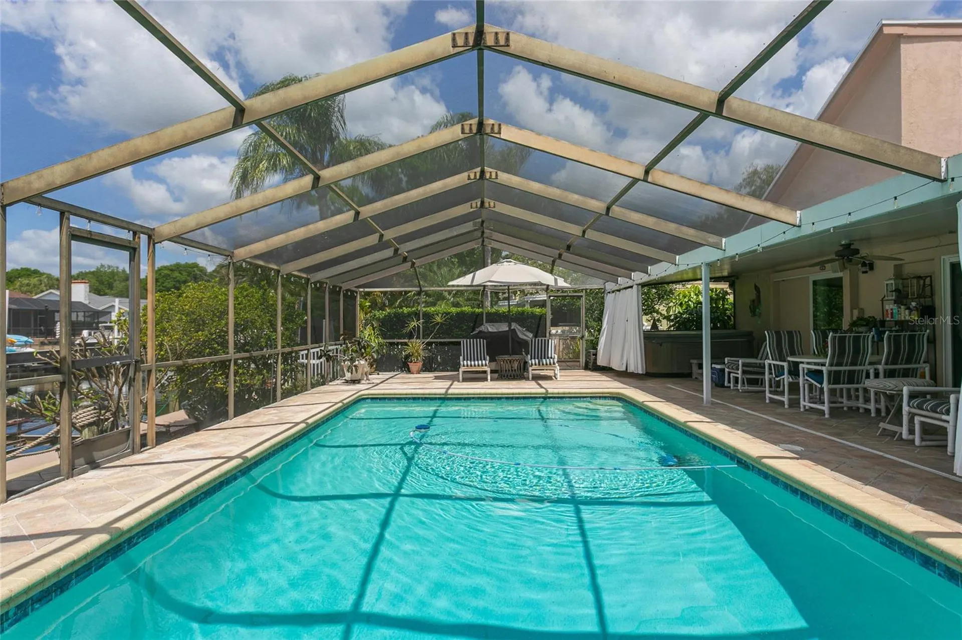 6104 Schooner Way Tampa FL 33615