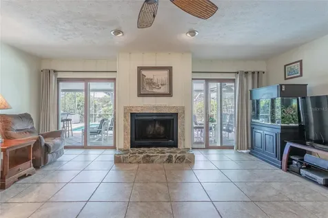 6104 Schooner Way Tampa FL 33615