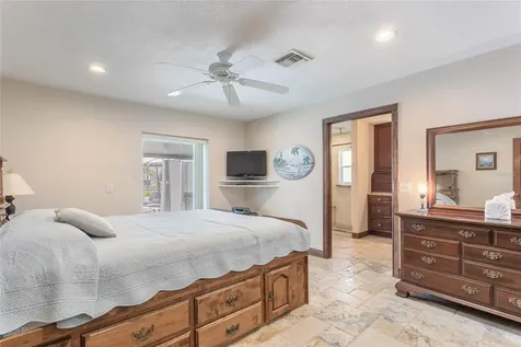 6104 Schooner Way Tampa FL 33615