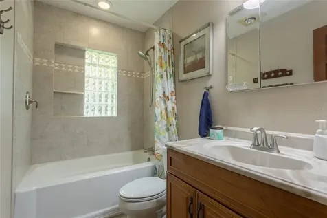 6104 Schooner Way Tampa FL 33615