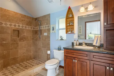 6104 Schooner Way Tampa FL 33615
