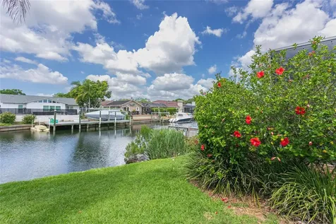 6104 Schooner Way Tampa FL 33615