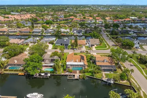 6104 Schooner Way Tampa FL 33615