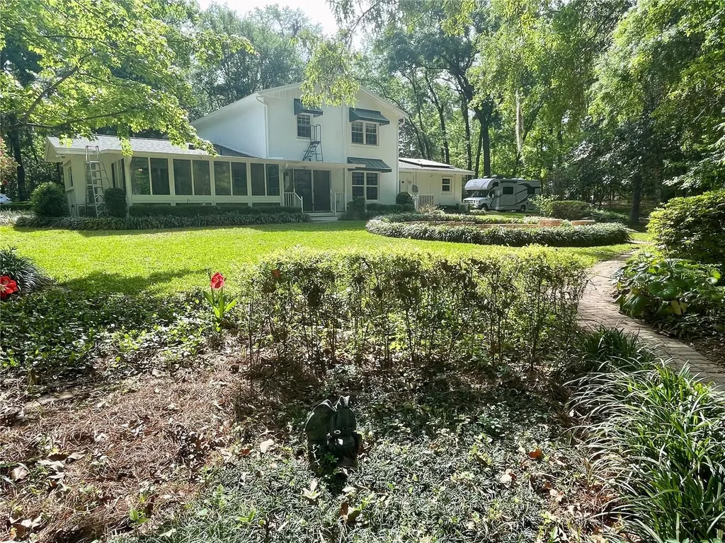 2006 NW 23rd Street Gainesville FL 32605