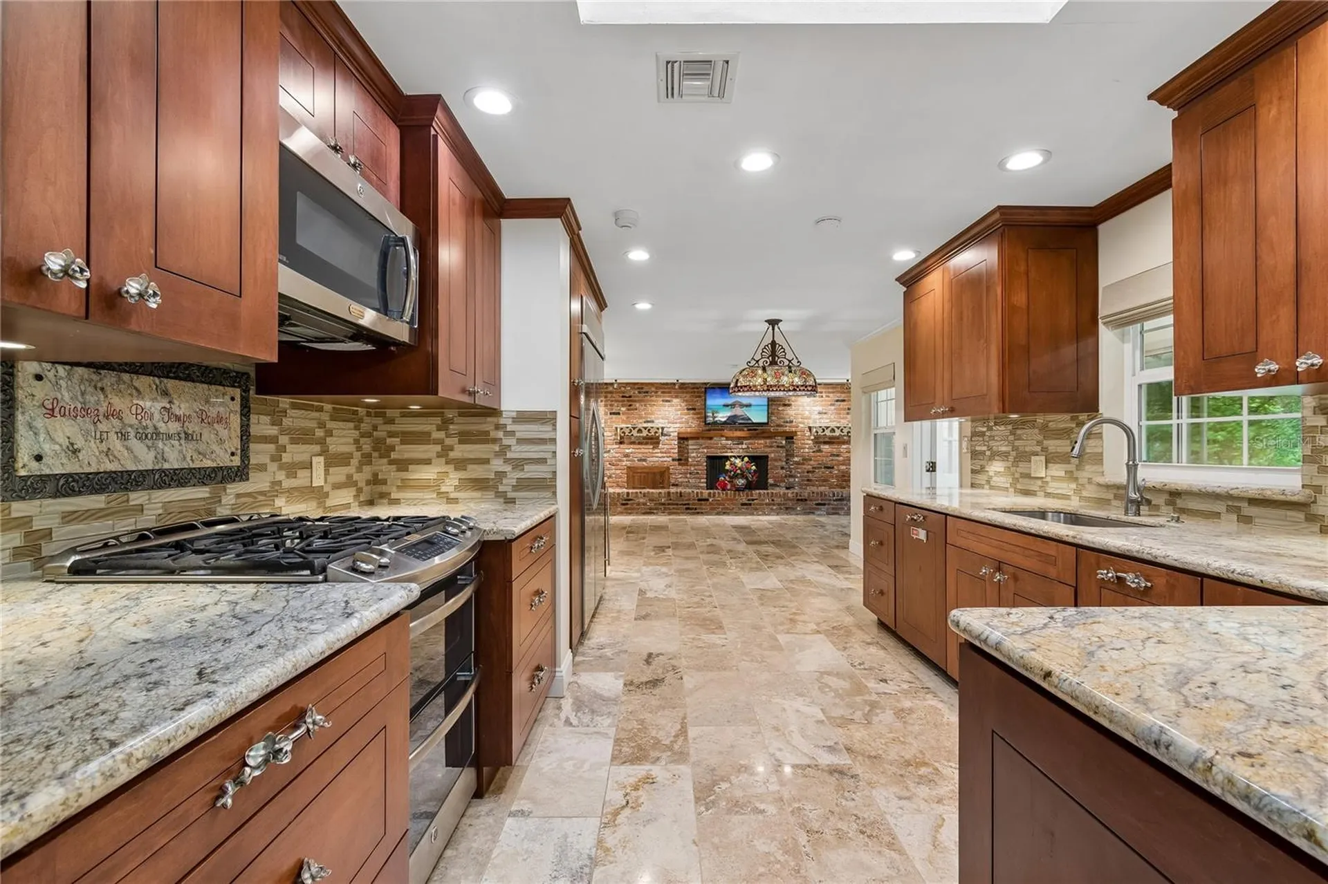 2006 NW 23rd Street Gainesville FL 32605