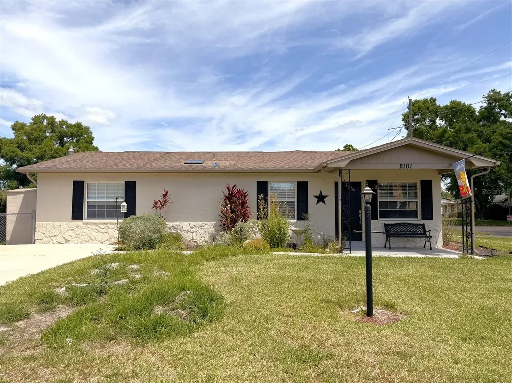 2101 W Hamilton Avenue Tampa FL 33604