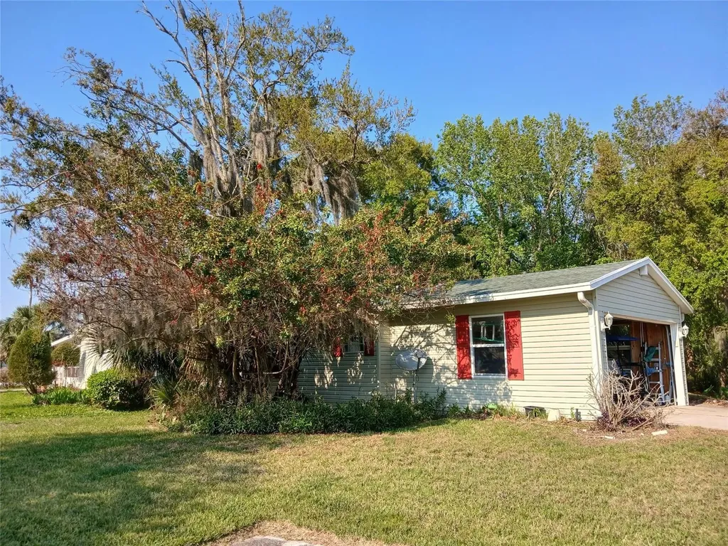 387 Marsh Landing Loop Oak Hill FL 32759