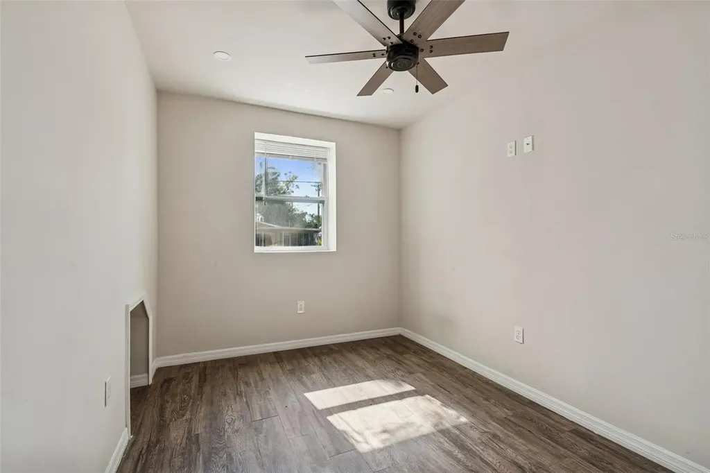 1006 E 26th Avenue Tampa FL 33605