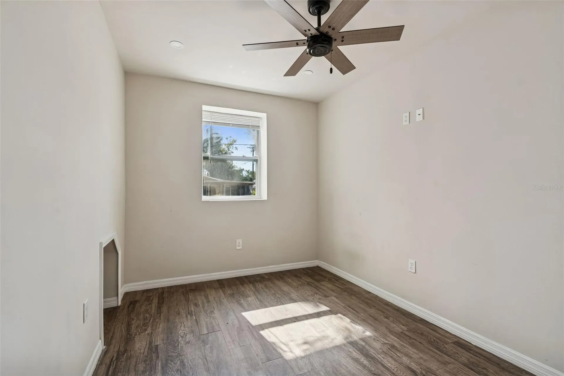 1006 E 26th Avenue Tampa FL 33605