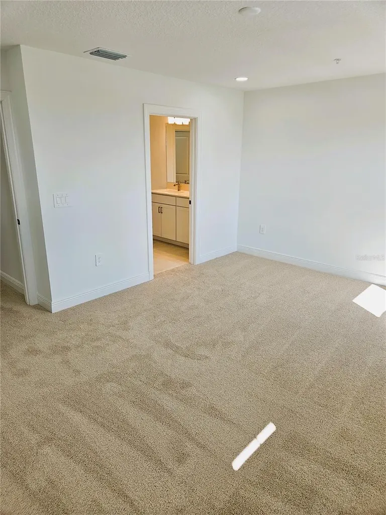 17712 Broadleaf Loop Venice FL 34293