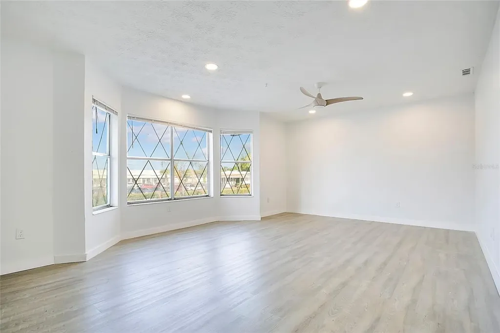 5407 Hansel Avenue Orlando FL 32809