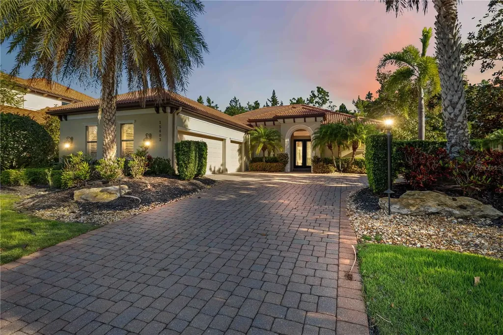 15403 Leven Links Place Lakewood Ranch FL 34202