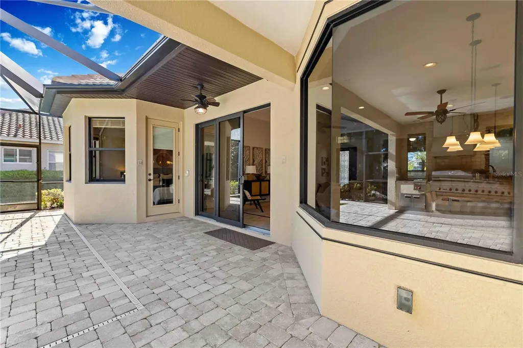 15403 Leven Links Place Lakewood Ranch FL 34202