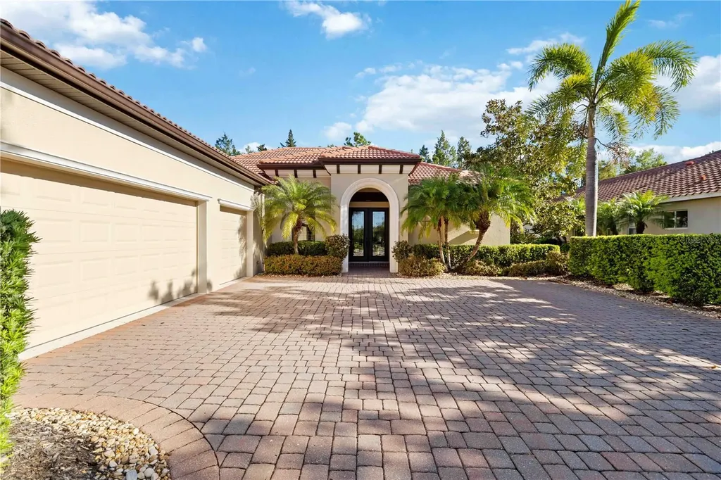 15403 Leven Links Place Lakewood Ranch FL 34202