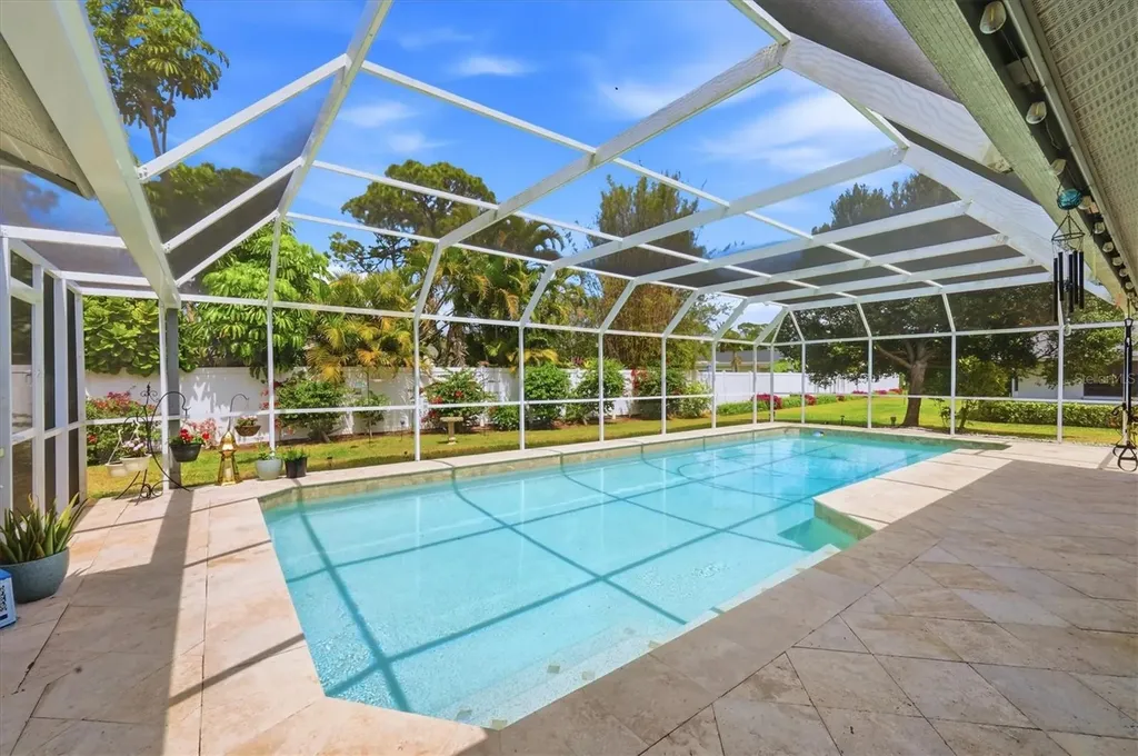 3508 Avenida Madera Bradenton FL 34210