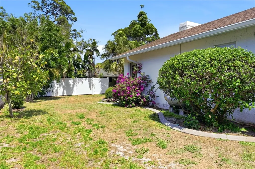 3508 Avenida Madera Bradenton FL 34210