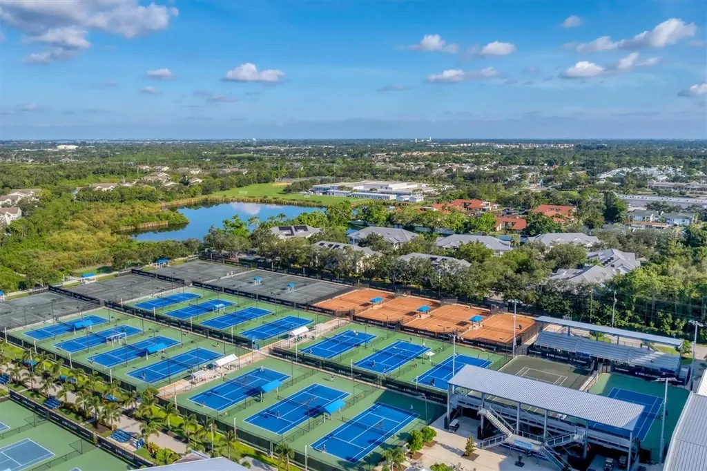 3508 Avenida Madera Bradenton FL 34210